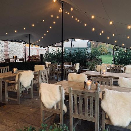 The Three Hills Hotel Bartlow Exterior photo